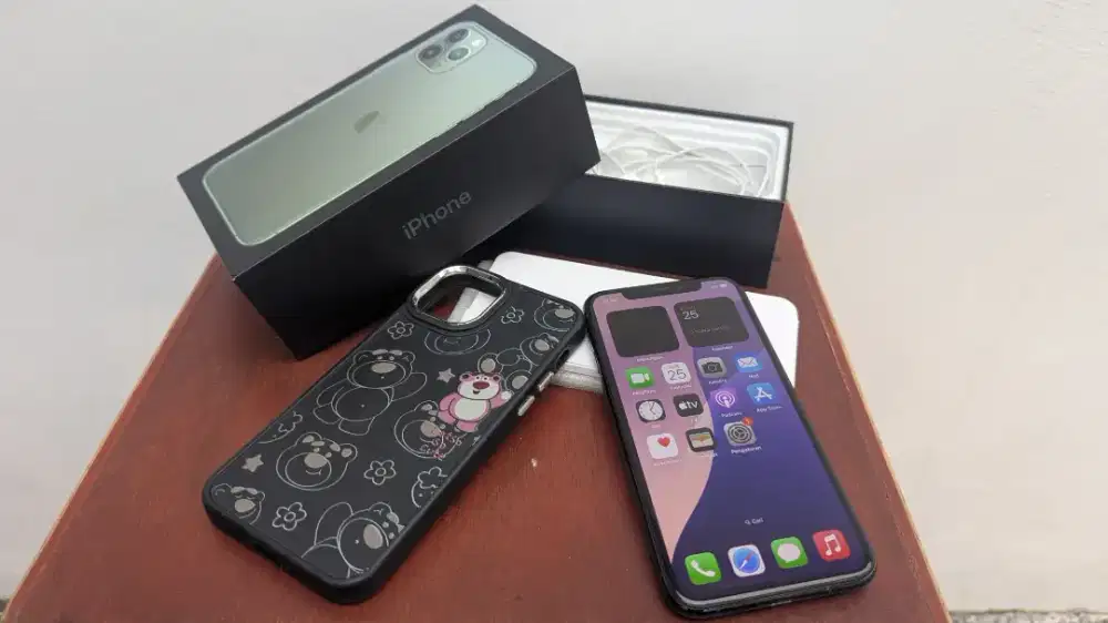 JUAL SANTAI IPHONE 11 PRO, GREY NOKEN, ALL OPERATOR, MULUS, LENGKAP