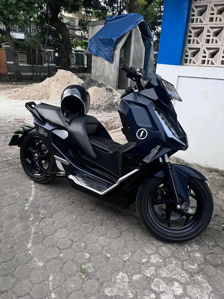 Alva Cervo Supernova Black