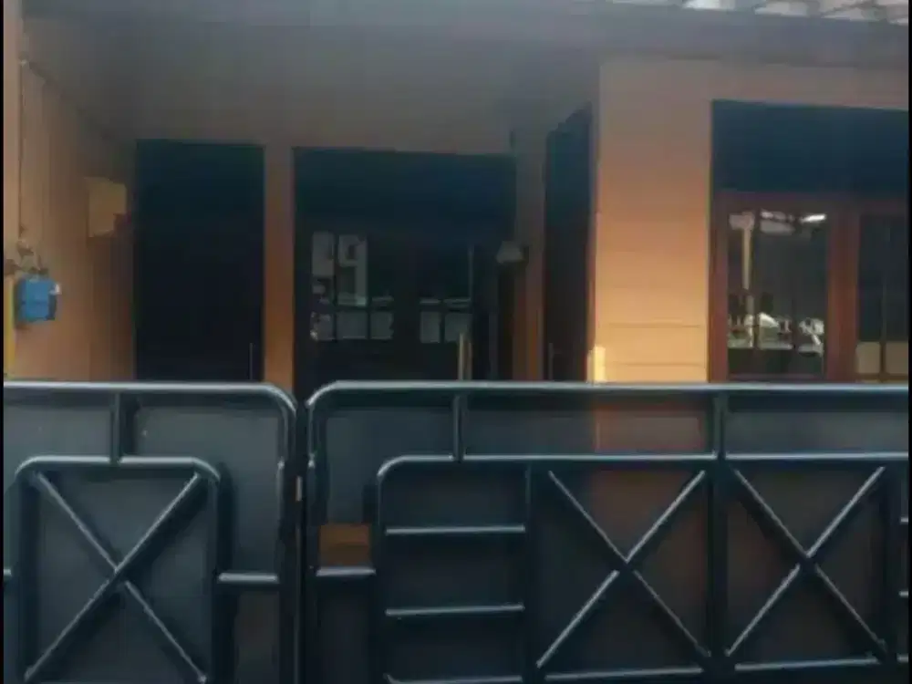 Rumah 2 Lantai di Pondok Kelapa – SHM, Lokasi Strategis, Harga Nego Besar!