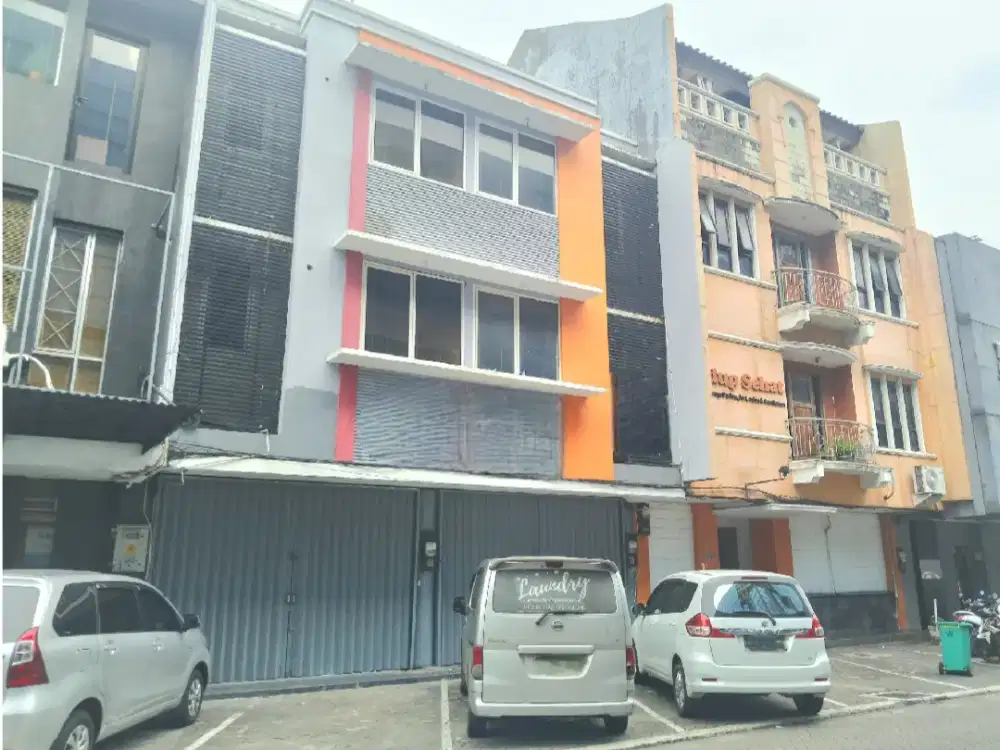 Ruko Disewakan 4 Lantai Grand Wijaya Center, Kebayoran