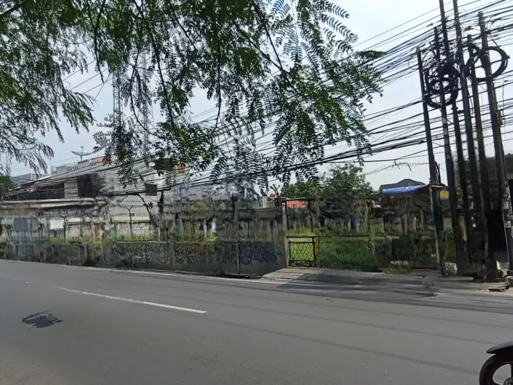 Tanah Disewakan Raden Saleh, Karang Tengah Tangerang, Luas 3.700m2