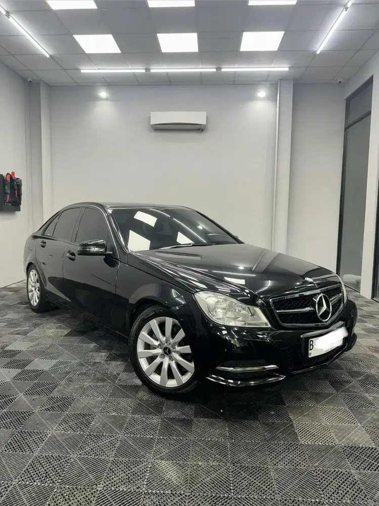 Mercedez Benz W204 low km