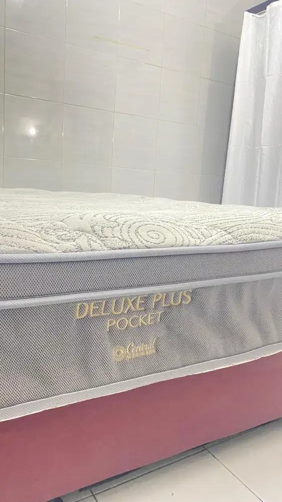 Matras atau kasur Central ukuran King 200 x 200