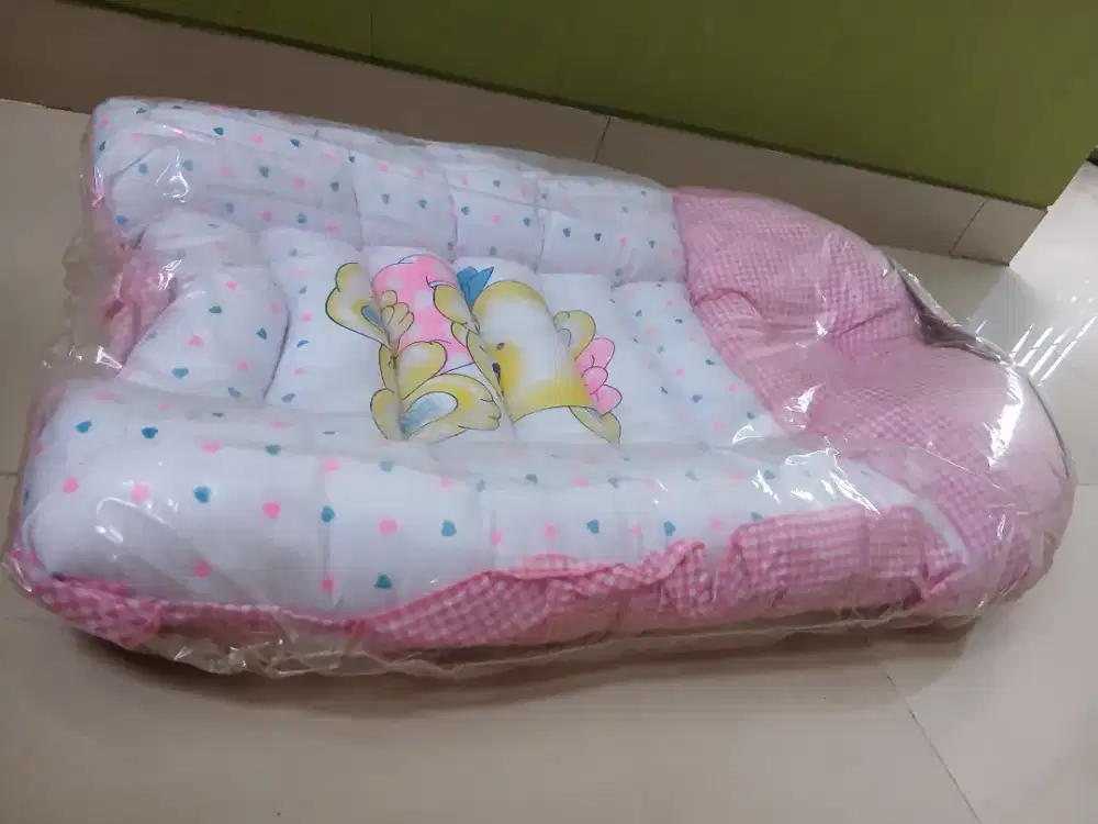 Kasur Bayi kecil merk Merlyn