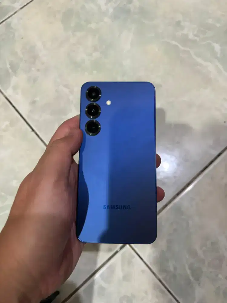 Samsung S25 12/256gb SEIN Oktober 2026