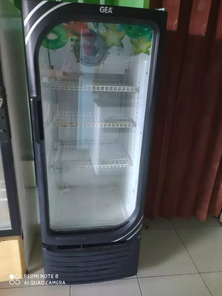 Showcase GEA pendingin minuman