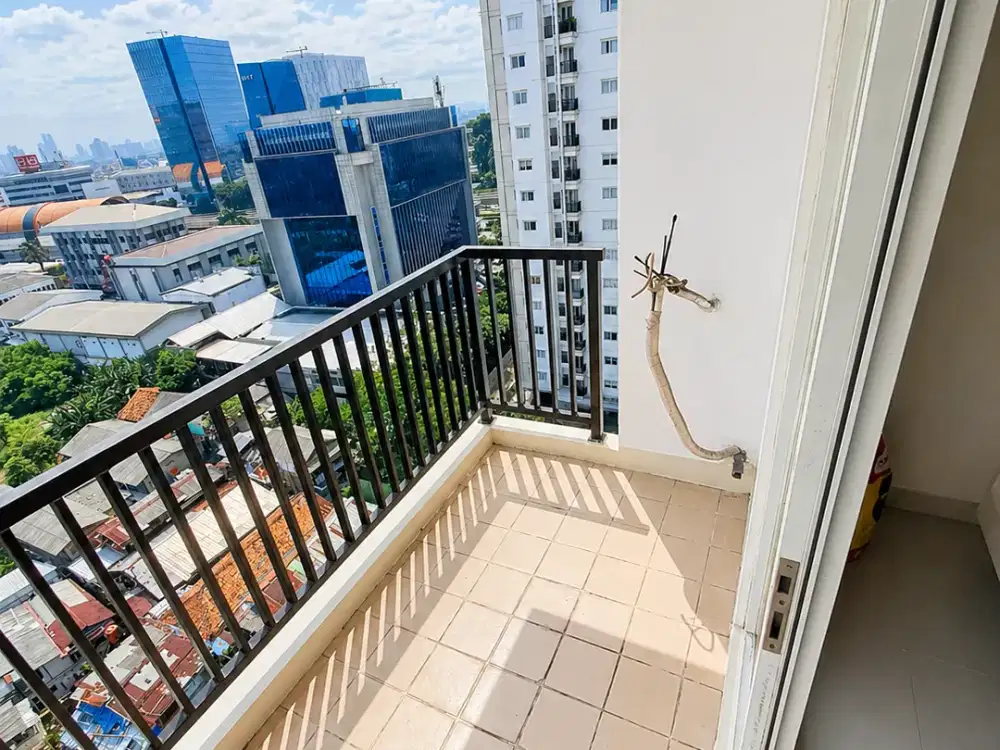 Signature Park 2BR Full Furnished Corner Unit Dekat Cawang & LRT