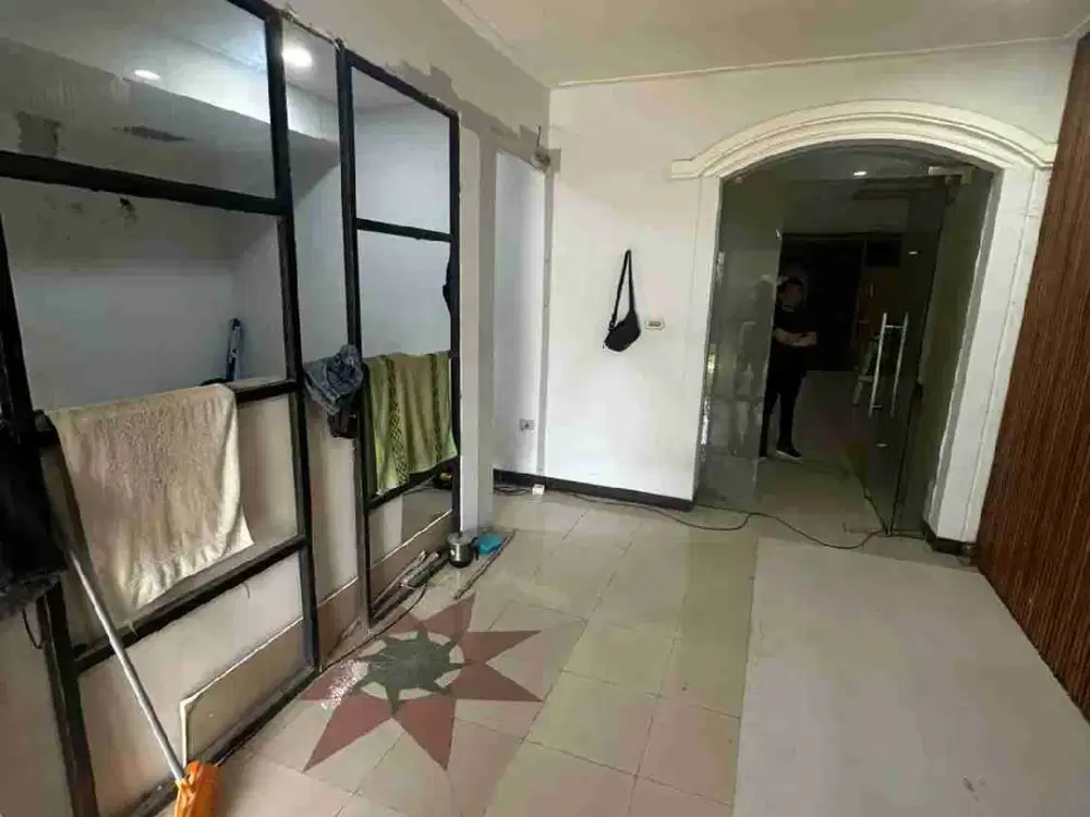 Dijual rumah lama di Sisingamangaraja