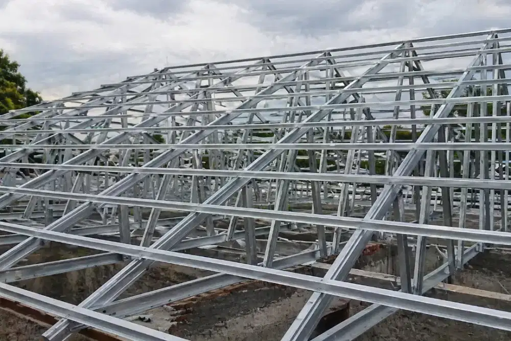 Rangka baja ringan