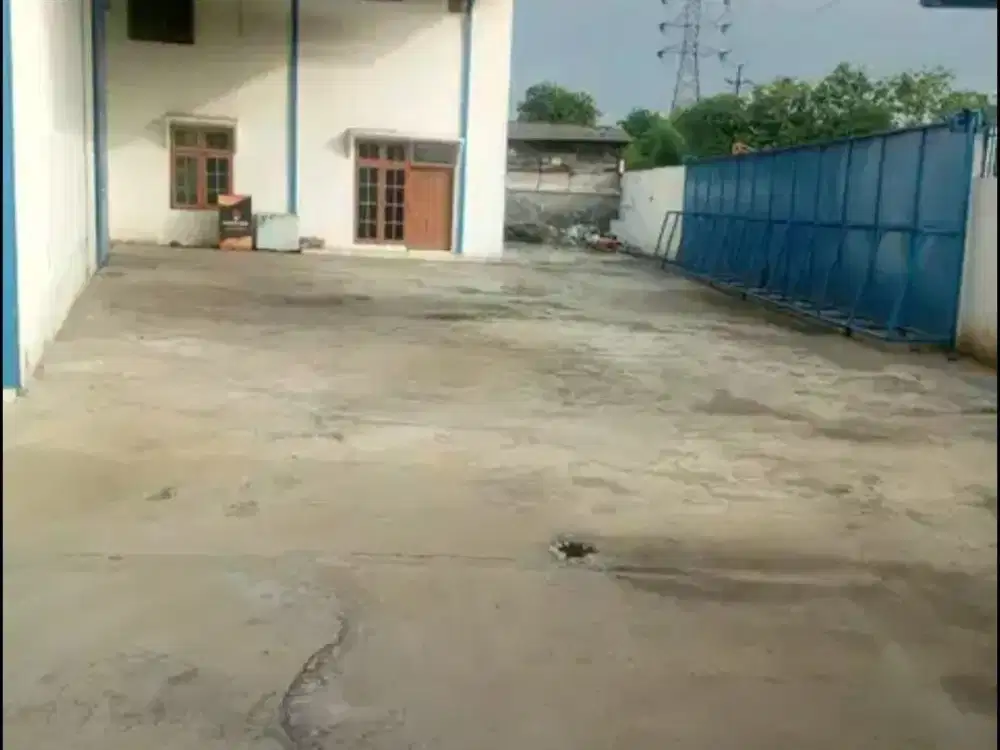 Gudang di Area Kawasan Industri MM2100 Luas 3.400 Rp 450 Jt/Tahun