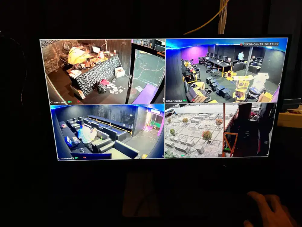 CAMERA CCTV ONLINE DIHP BERGARANSI BISA BERSUARA DAN BERPUTAR