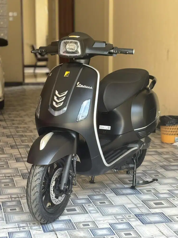 GODA VENUS OFF THE ROAD