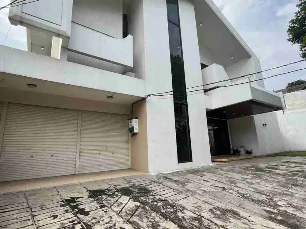 Jual Rumah 2 lantai dijalan Bangka Senopati
