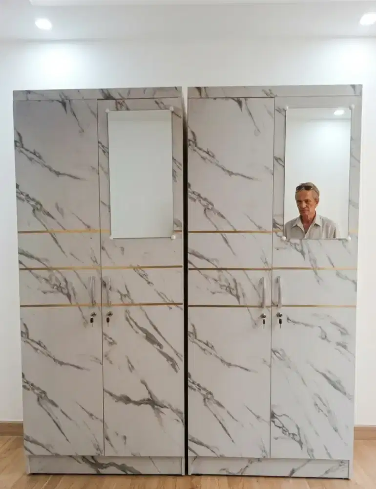 Lemari Pakaian HPL/Formika Tinggi 185CM x Lebar 80CM