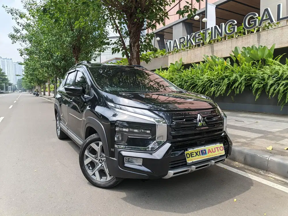 (KM12000)MITSUBISHI XPANDER CROSS PREMIUM 2024 NIK 2023 KM LOW