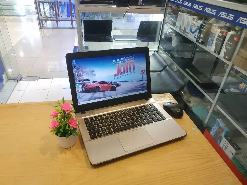 LAPTOP TINGGAL PAKE ASUS X441N CELERON RAM 2GB HDD 500GB