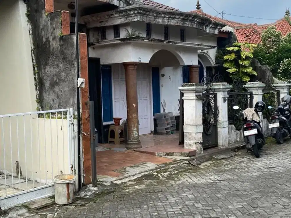 RUMAH MURAH DI BAWAH PASARAN 2 LANTAI DI GODEAN SLEMAN