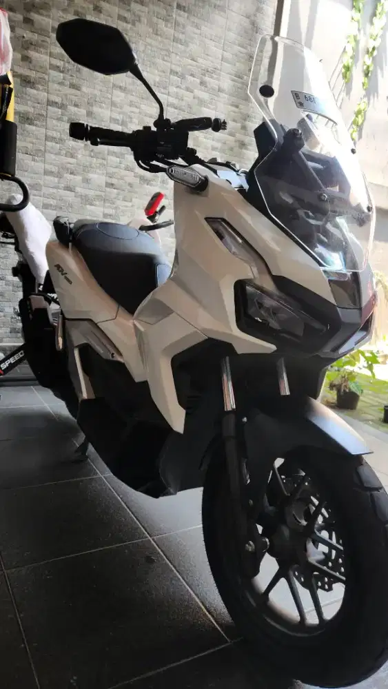 Honda ADV 160 CBS tahun 2025