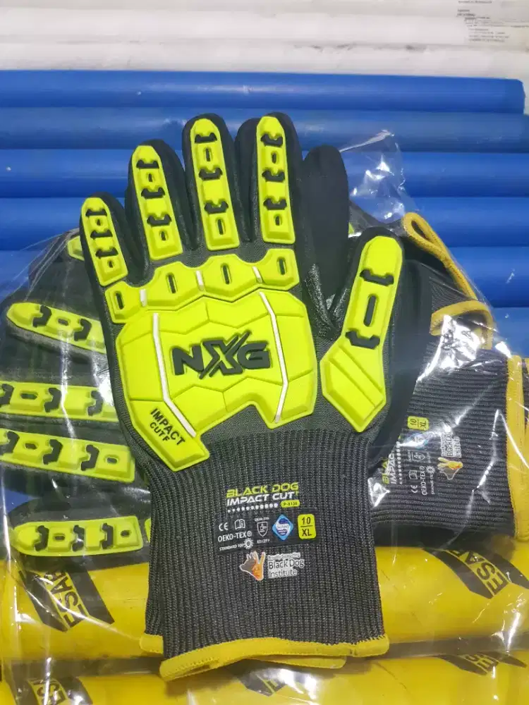 SARUNG TANGAN SAFETY NGX BLACK DOG IMPACT CUT F