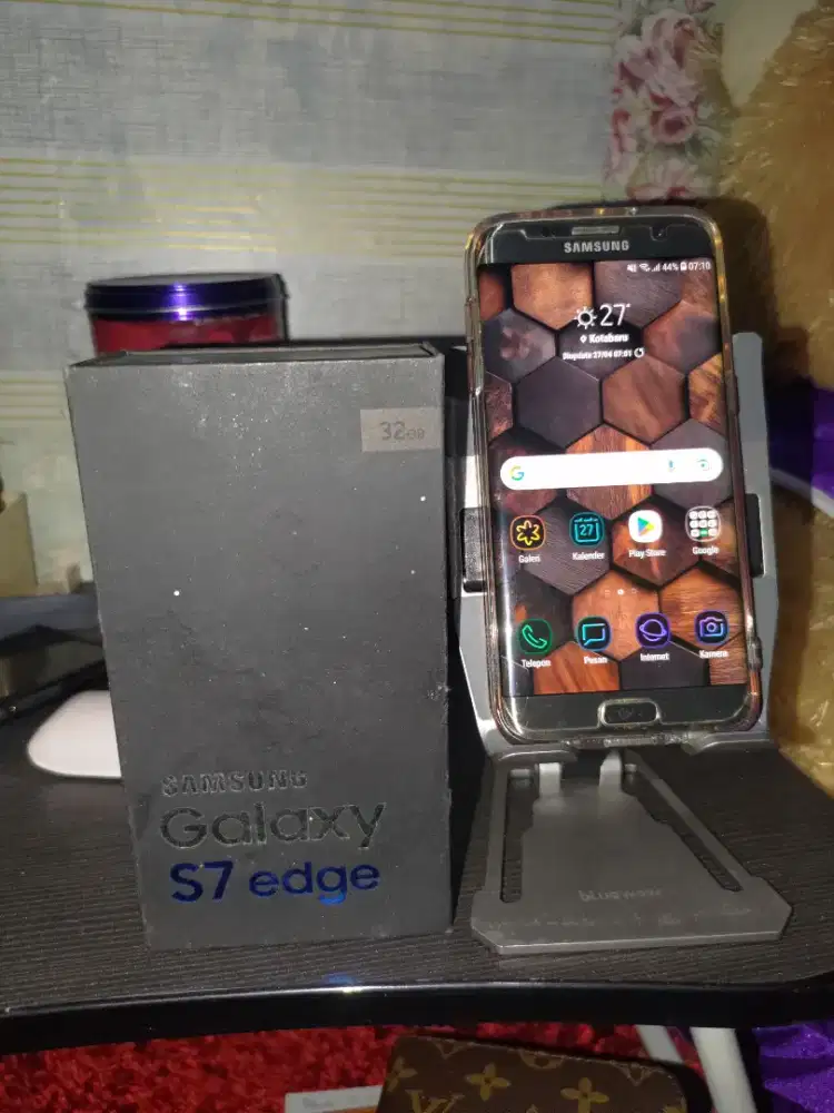 Samsung S7 Edge SEIN ( FULLSET ),
Cari TTan sama Poco X3 Pro 8/256 GB