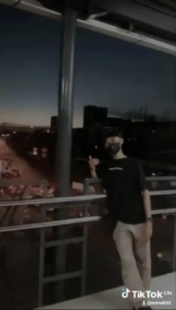 ( SEDANG MENCARI KERJA )