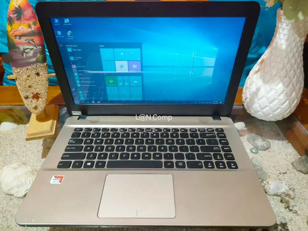 Laptop Asus x441b Amd A9 ram 8 +SSD