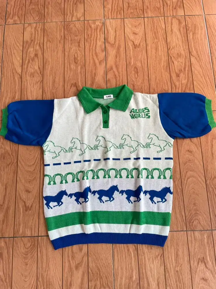 Atasan rajut Aloes Noeus