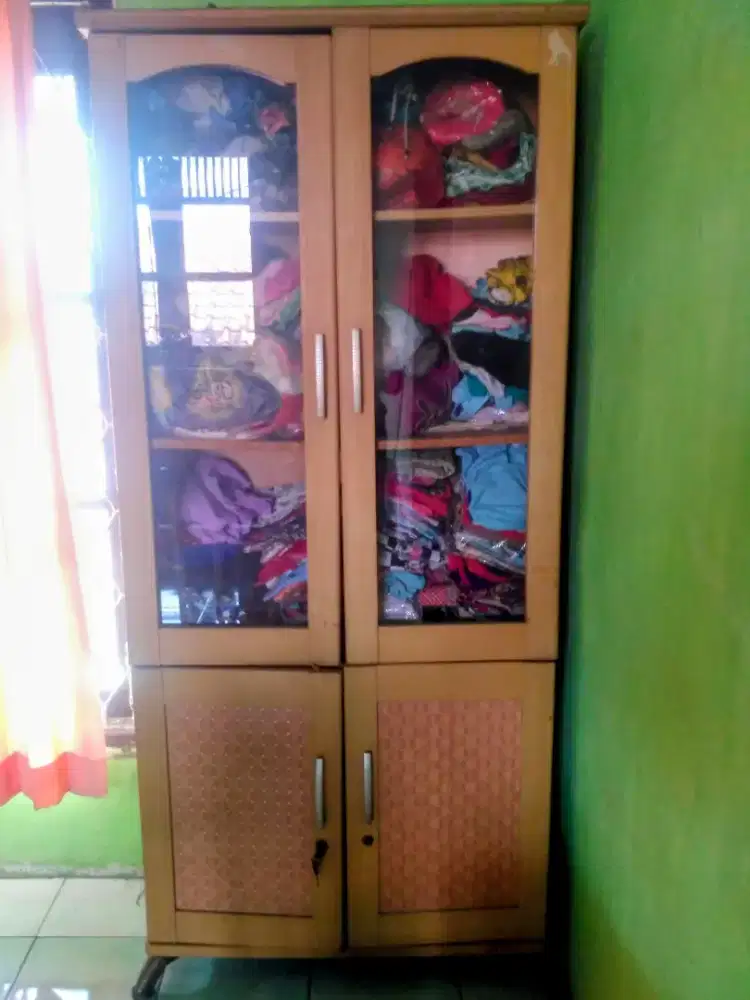 Lemari/Almari Baju Kayu Olahan Bukan Plastik