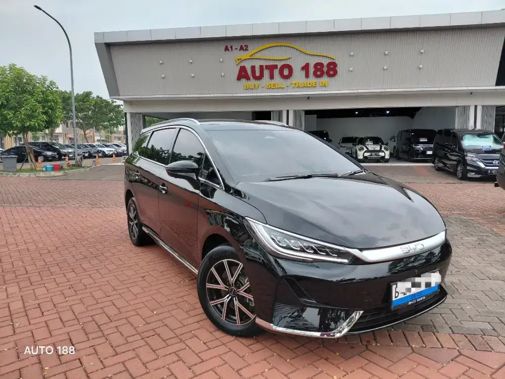 (CASH 375, KM 5RBAN) BYD M6