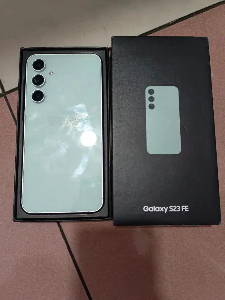 Samsung S23 FE 8/256