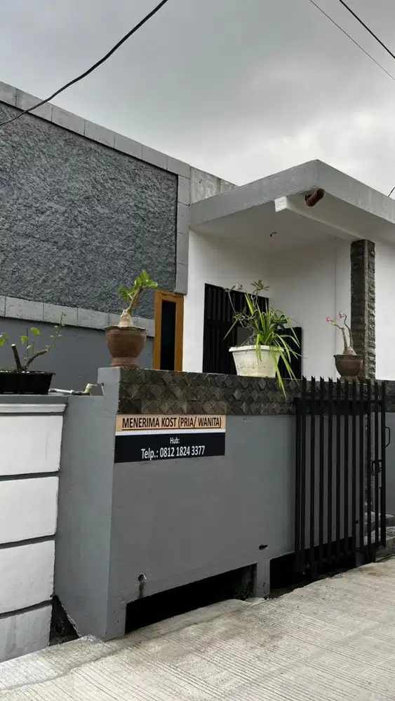 Kost Valarisa Harapan Indah