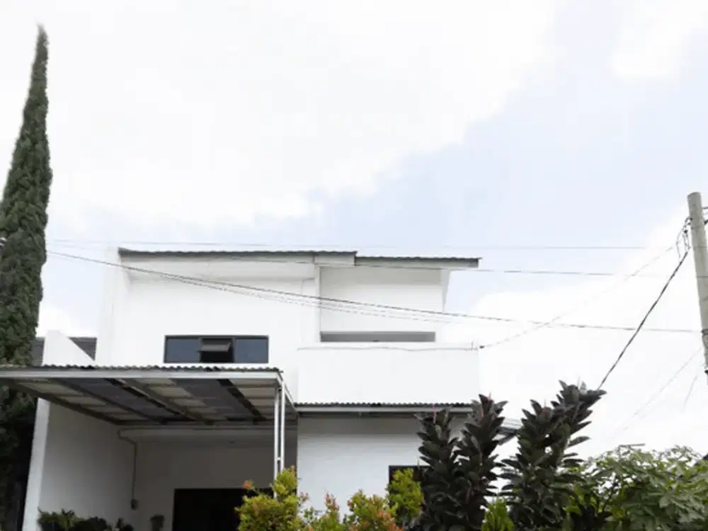 Rumah Cantik Asri Minimalis Modern Di Taman Cihanjuang Bandung