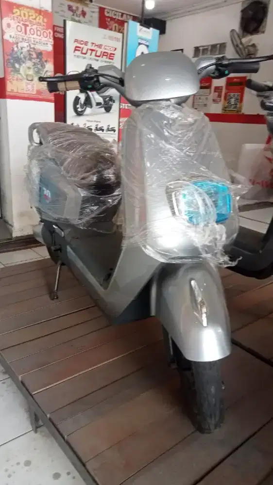 SEPEDA LISTRIK UWINFLY TYPE T70