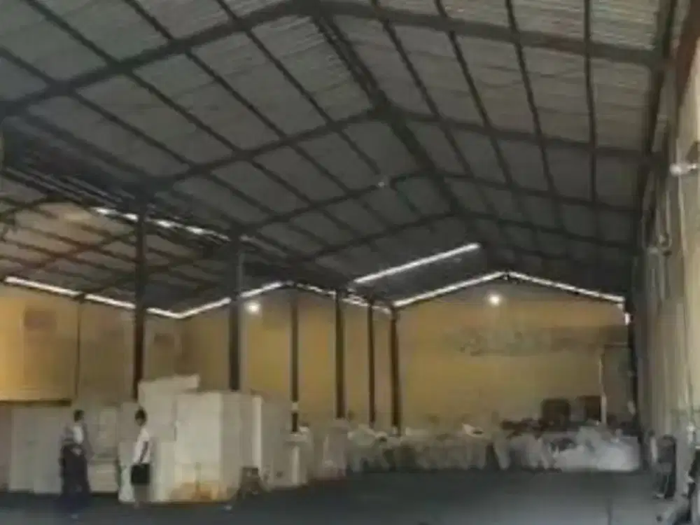 Dijual Exs Pabrik... Lokasi Jln.Raya Pasar Kemis - Tangerang Akses container 40 feet