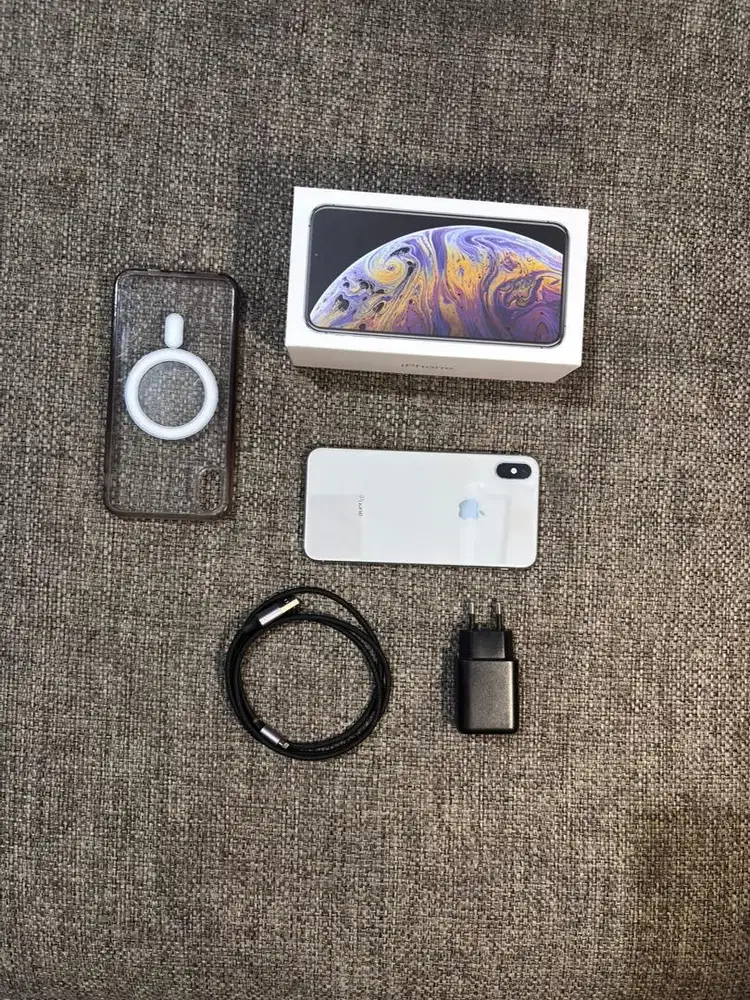 DIJUAL Iphone XS Max 256GB SILVER