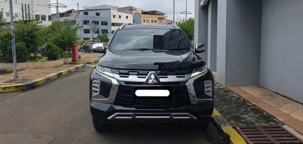 Km 12rb mitsubishi pajero sport dakar 2025 hitam sunroof