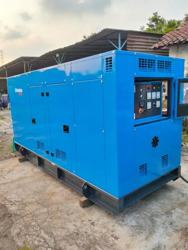 Genset Perkins UK Stamford 150 kva like new,