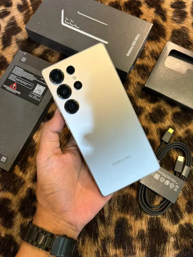 Galaxy S25 Ultra 12/256GB Resmi (Titanium Gray)