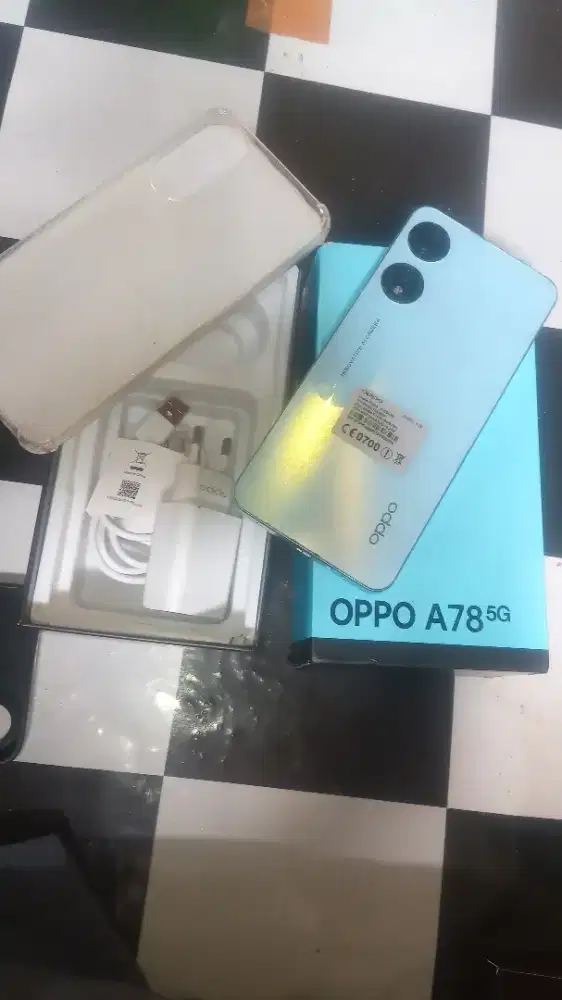 Oppo A78 5g 8/256 Second normal
