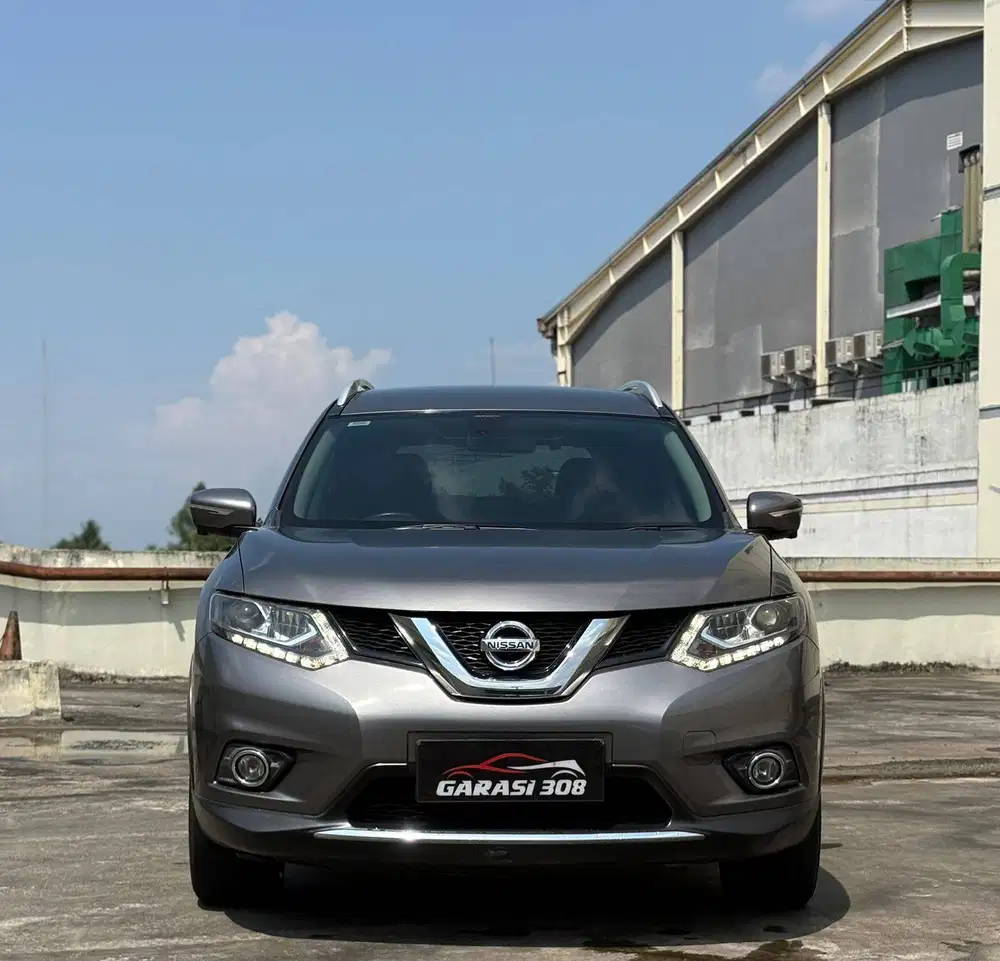 Low km 32rb Nissan Xtrail 2.5 T32 Tahun 2017 Warna Abu Abu Metalik