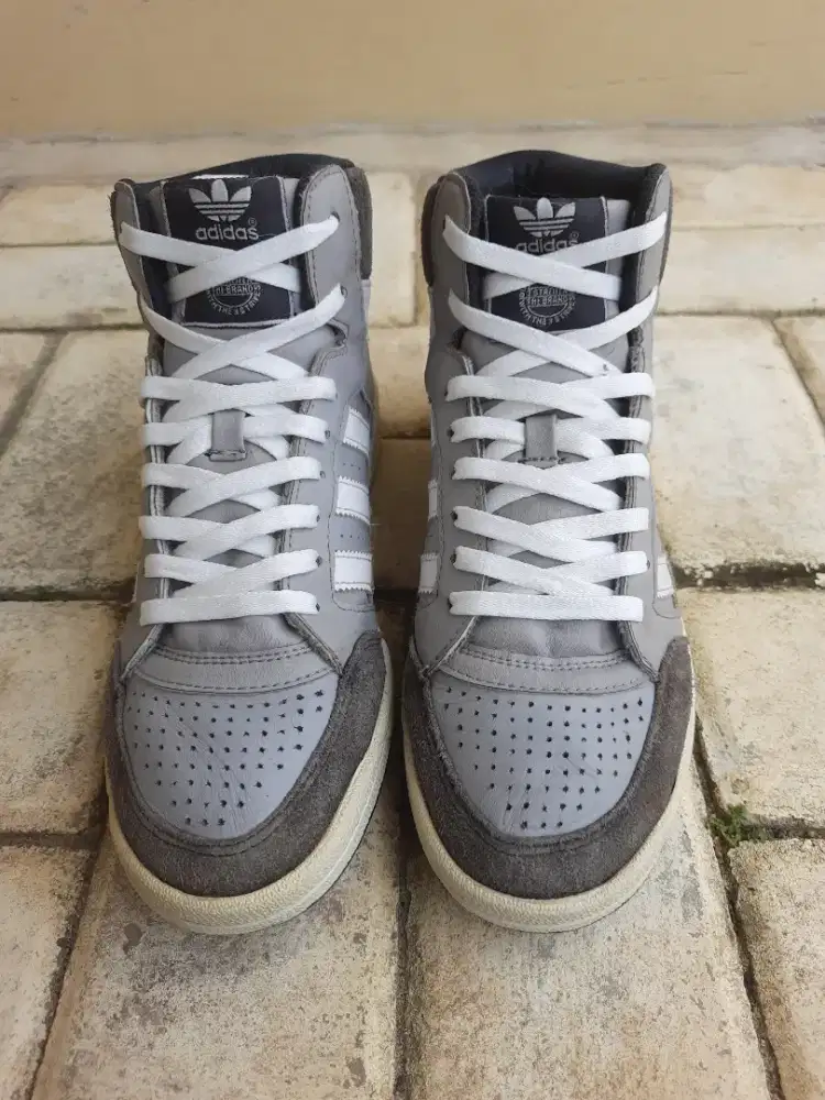 Sepatu Adidas size 40⅔