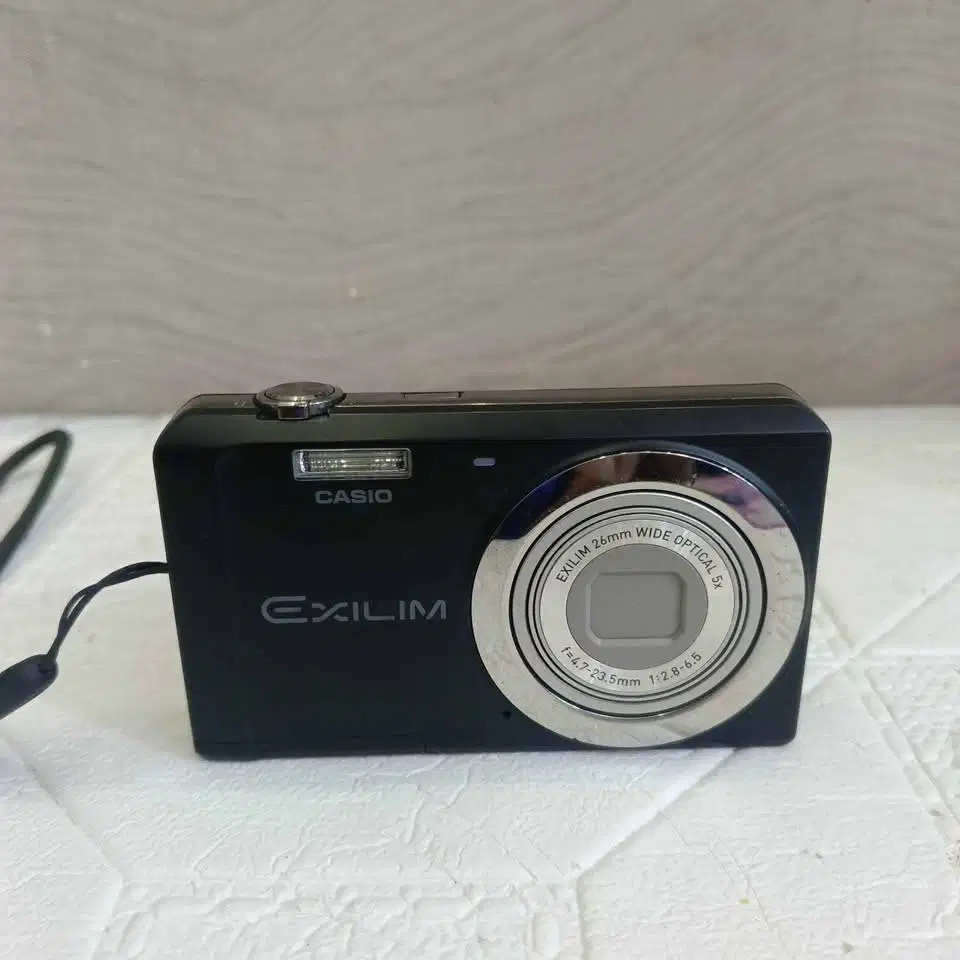 Kamera Pocket Digicam Casio Exilim Zs5