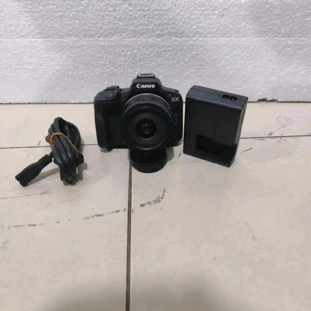 Kamera Canon Eos R50 18-45MM