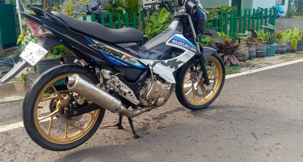 SUZUKI SATRIA FU SCD 3 2015 SPECIAL EDITION TERAKHIR MURAH modif