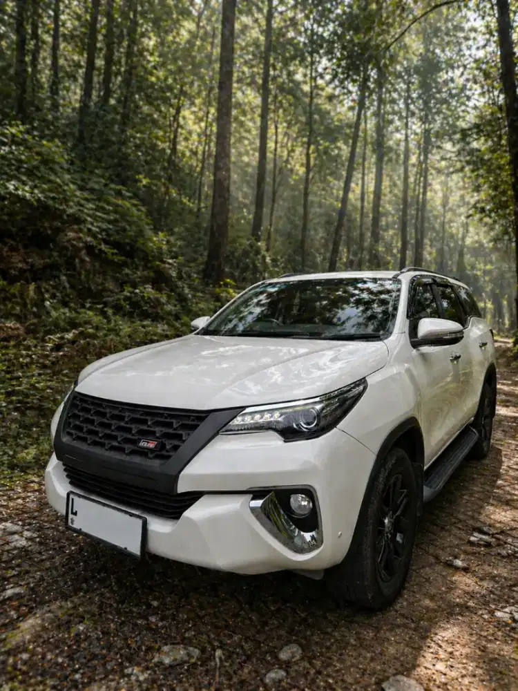 TOYOTA FORTUNER VRZ 2.4 2017 AT DIESEL SIAP PAKAI HARGA TERBAIK