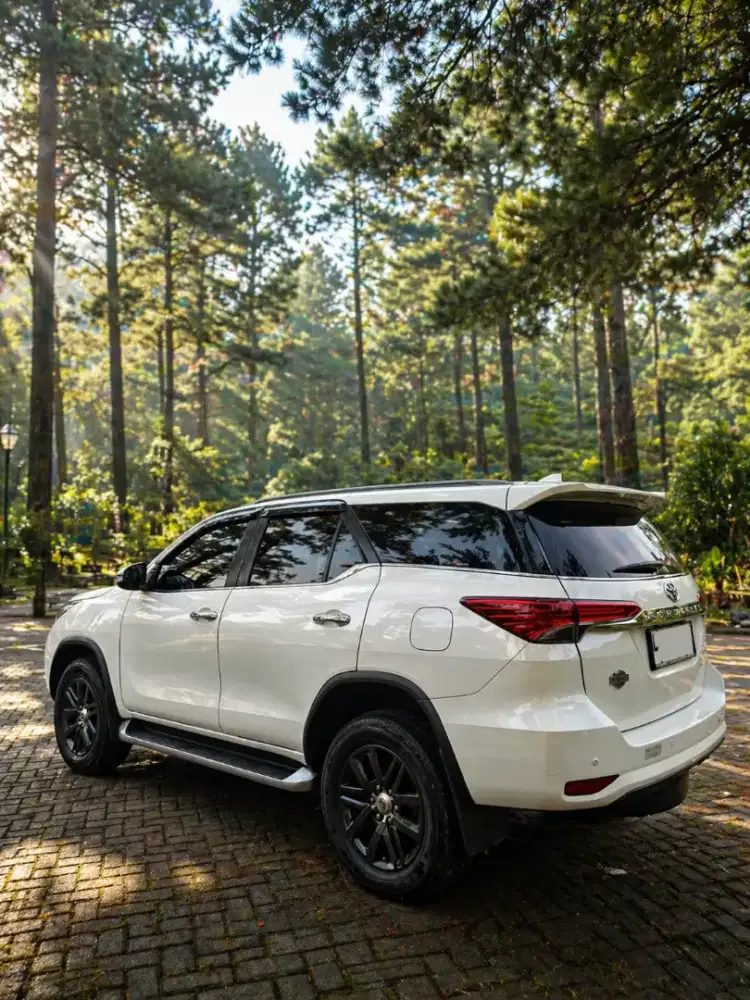 TOYOTA FORTUNER VRZ 2.4 2017 AT DIESEL SIAP PAKAI HARGA TERBAIK