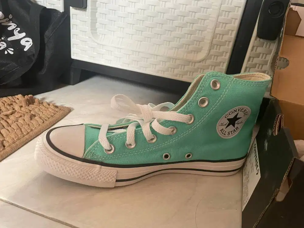 Sepatu Converse asli *tosca
