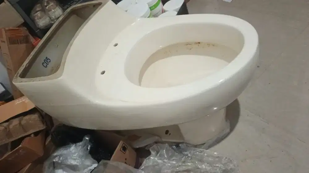 Dijual closet bekas paket lengkap