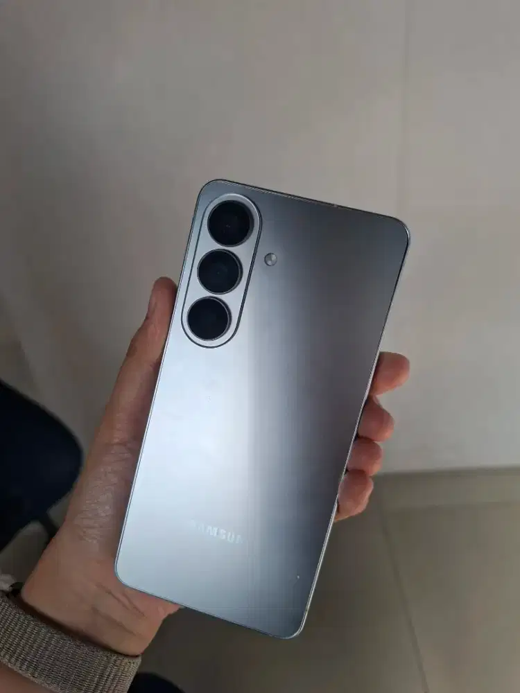 PROMO SAMSUNG GALAXY S26 BASIC FREE UPGRADE MEMORY 12/512 FREE CASING