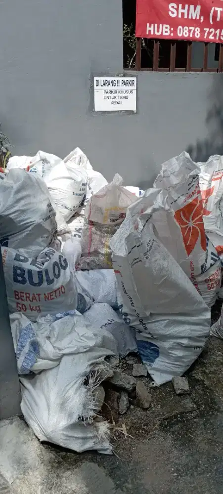 Puing Puing bangunan